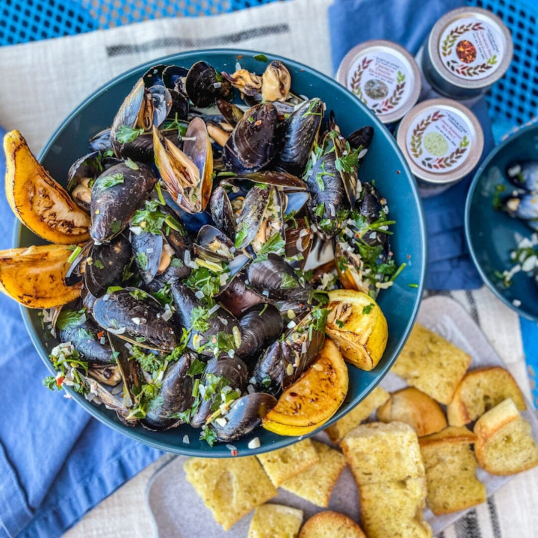 Gustus Vitae Lemon Rosemary Sea Salt - All Natural Gourmet Seasoning In Magnetic Tin 2.3oz