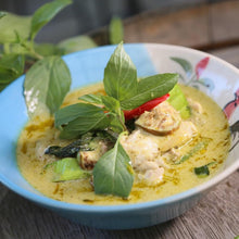 Load image into Gallery viewer, Global Foodie Collection - 4 Tins Collections &amp; Gift Sets Gustus Vitae