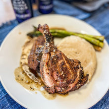 Load image into Gallery viewer, Spicy Black Truffle BBQ Rub Bougie BBQ Gustus Vitae